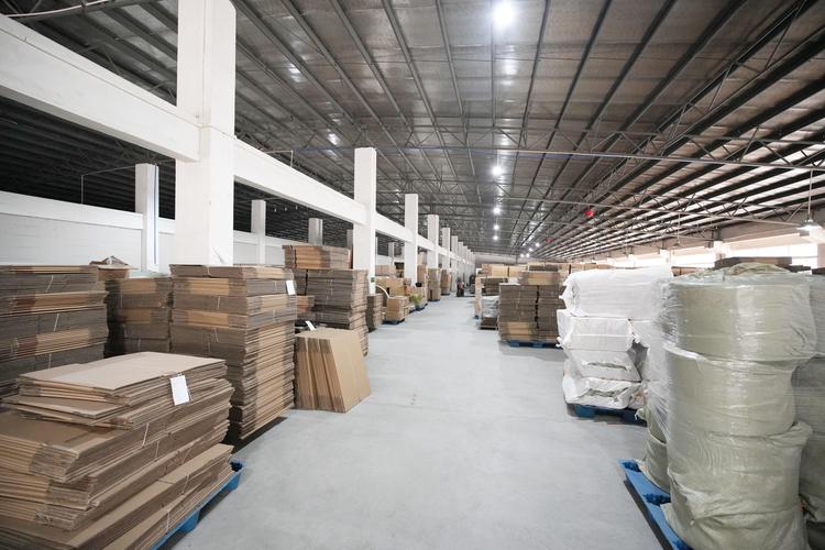佛山鸿鹄臻品包装材料