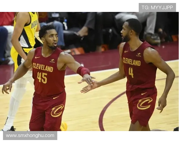 莫布里上半场表现出色高炮台状态回暖贡献10分5板2助1帽三分命中率高达66